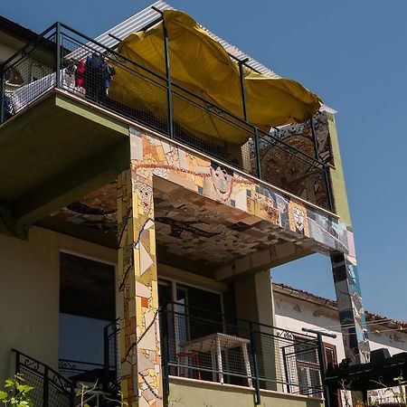 Hostel Art & Joy بولا المظهر الخارجي الصورة