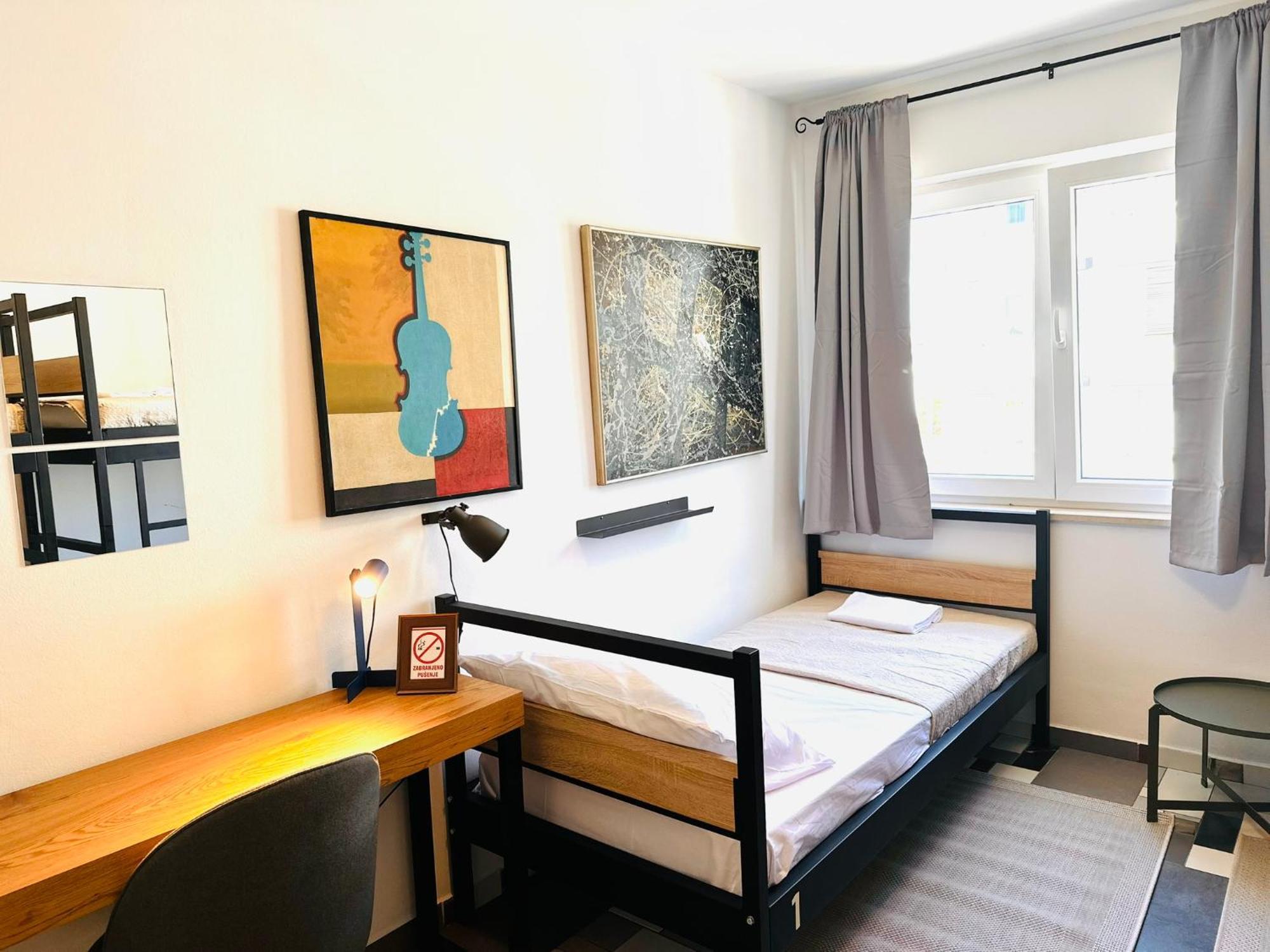 Hostel Art & Joy بولا المظهر الخارجي الصورة