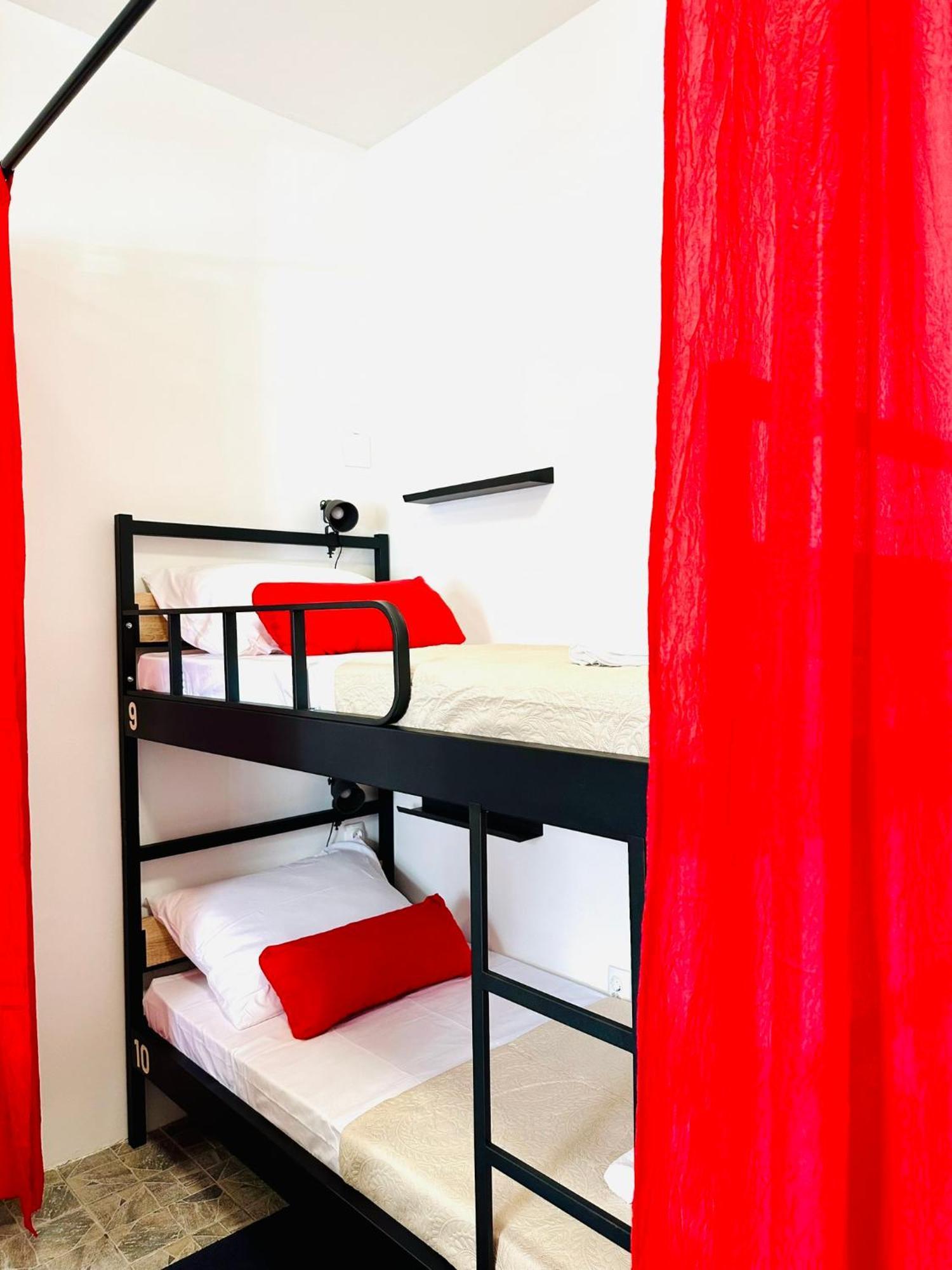 Hostel Art & Joy بولا المظهر الخارجي الصورة