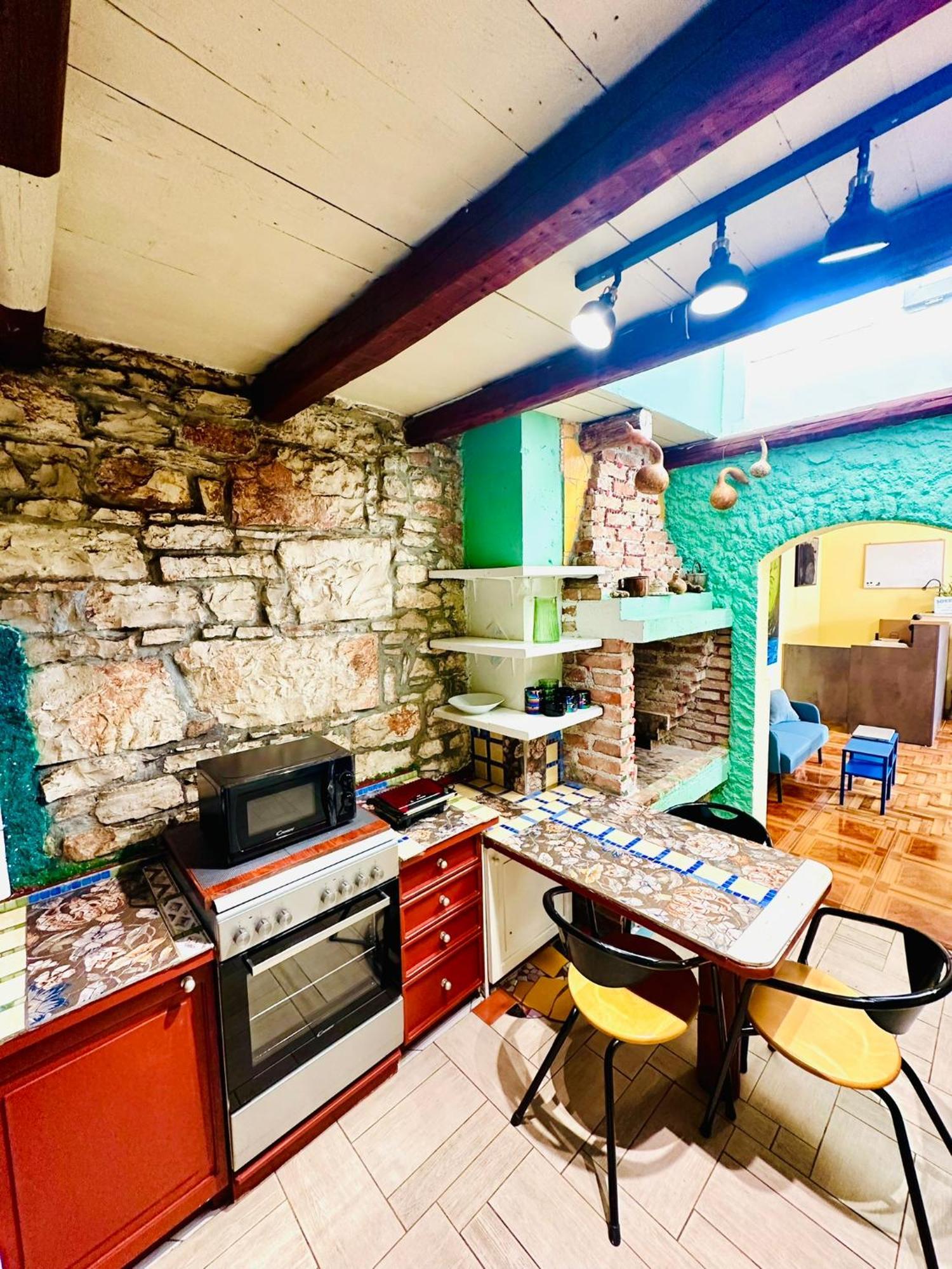 Hostel Art & Joy بولا المظهر الخارجي الصورة