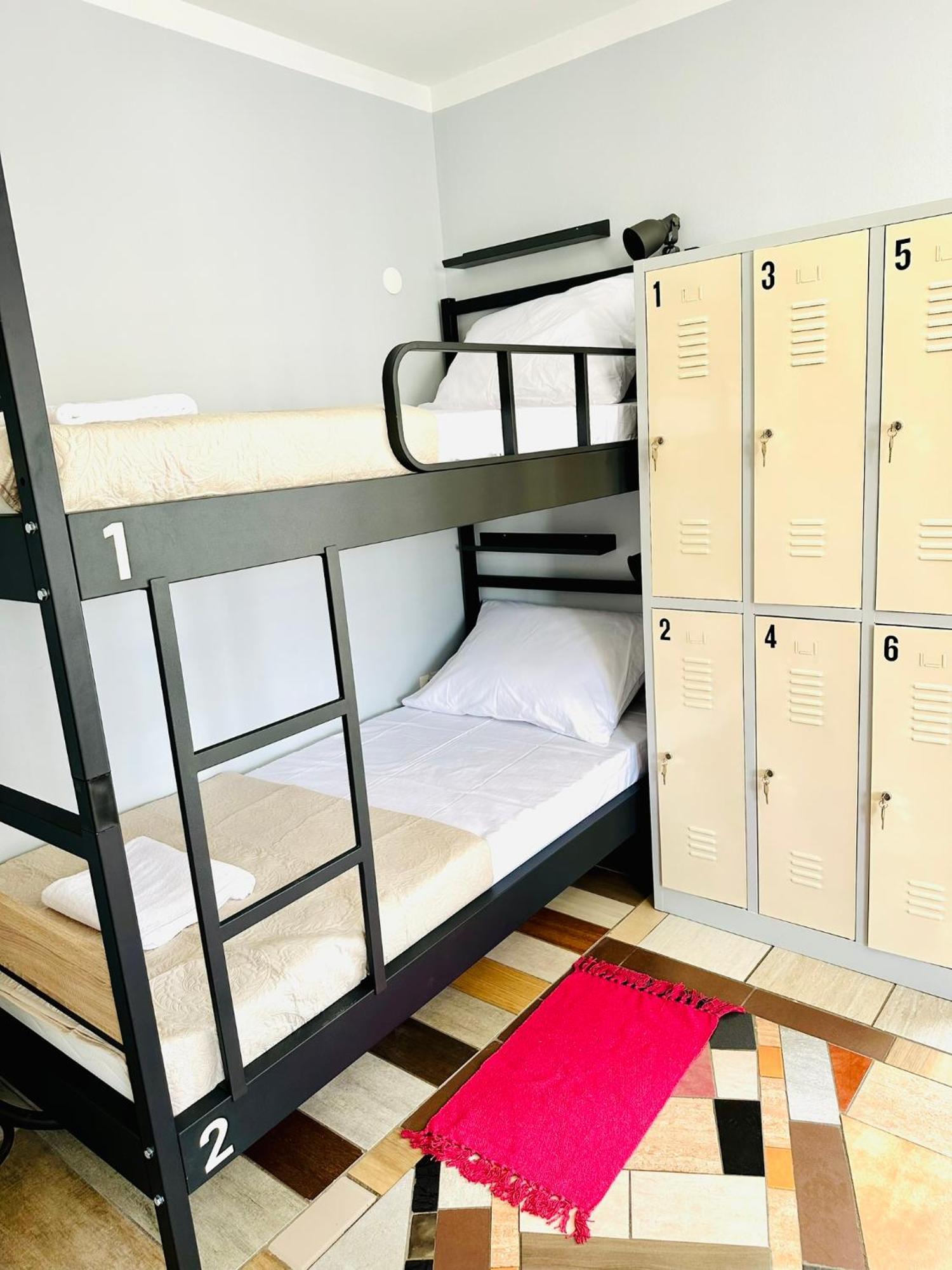 Hostel Art & Joy بولا المظهر الخارجي الصورة