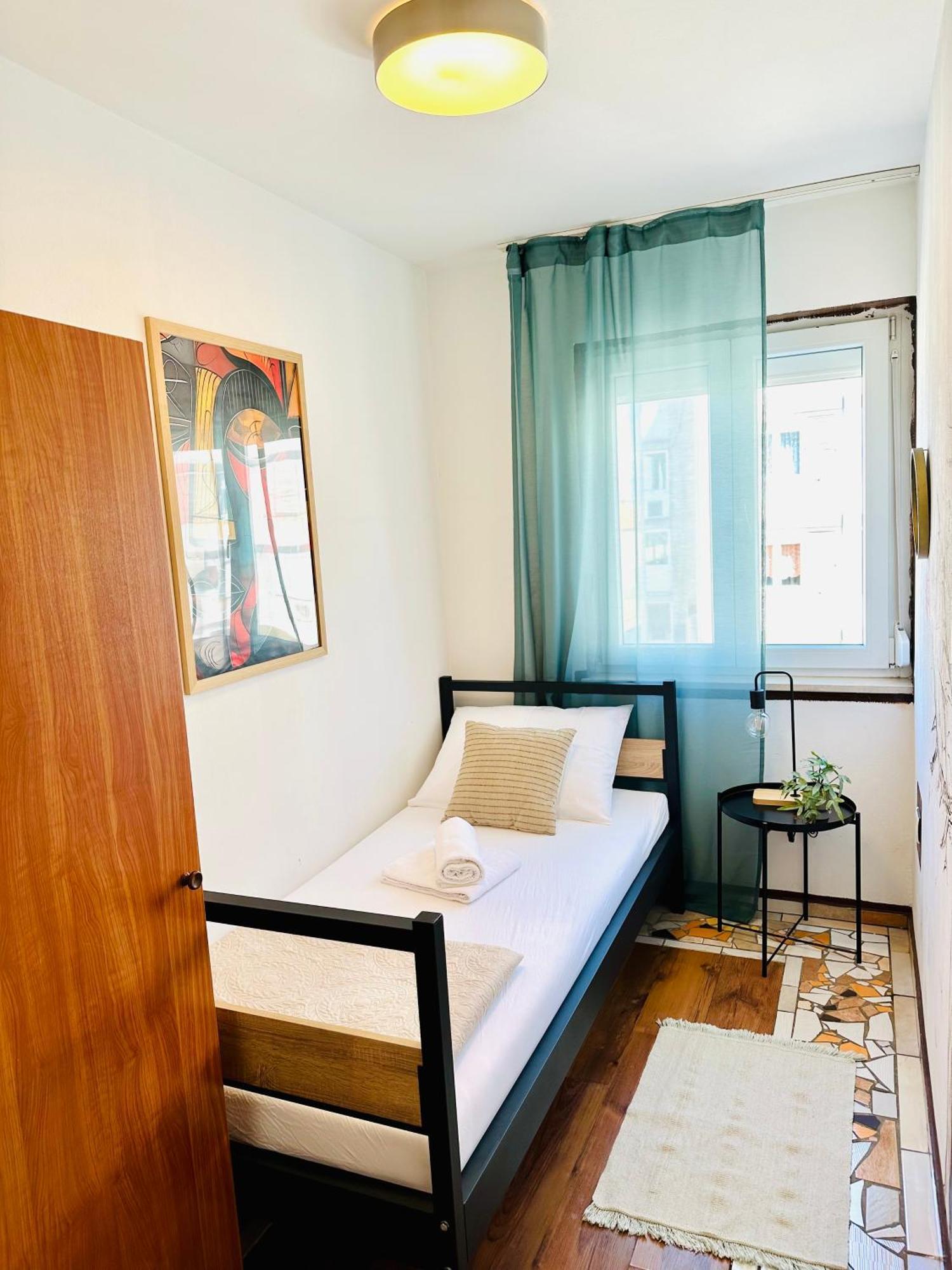 Hostel Art & Joy بولا المظهر الخارجي الصورة