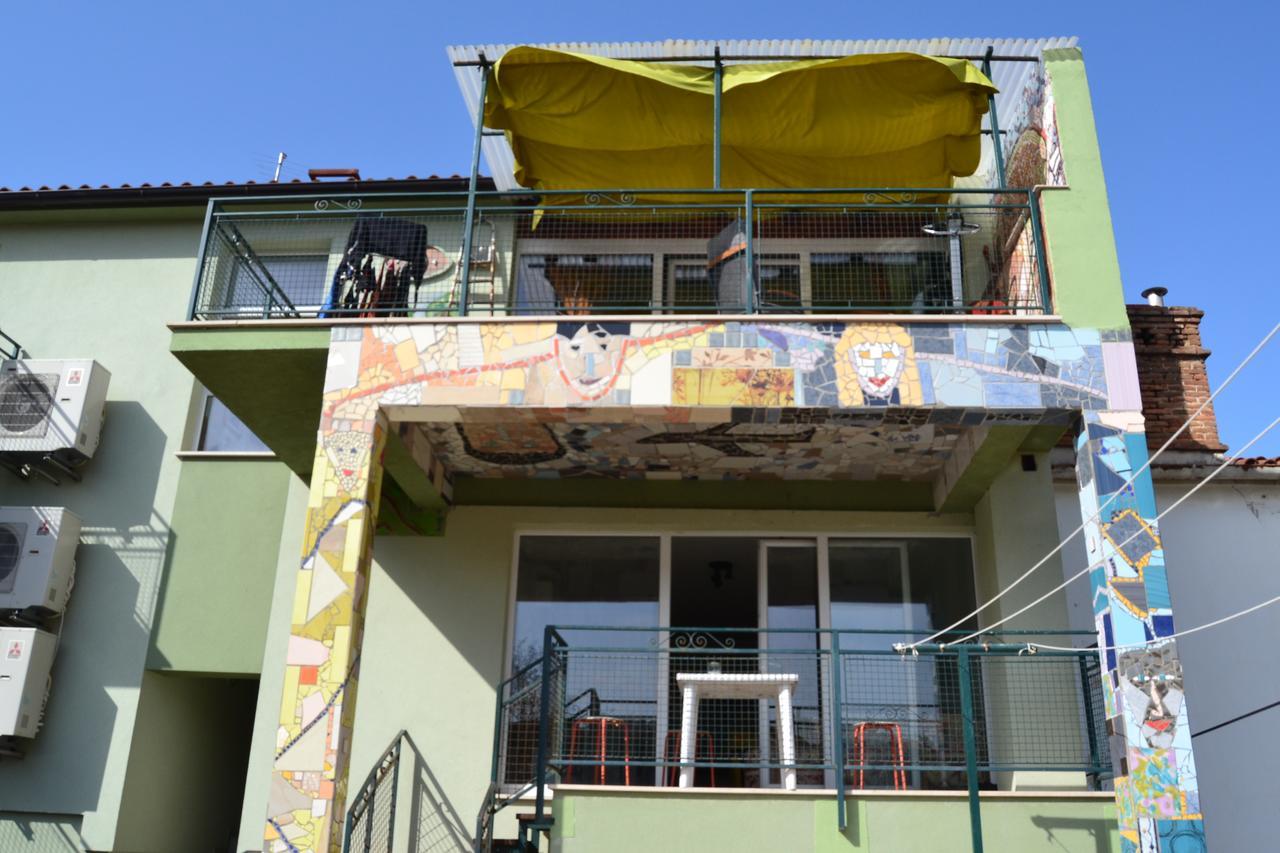 Hostel Art & Joy بولا المظهر الخارجي الصورة